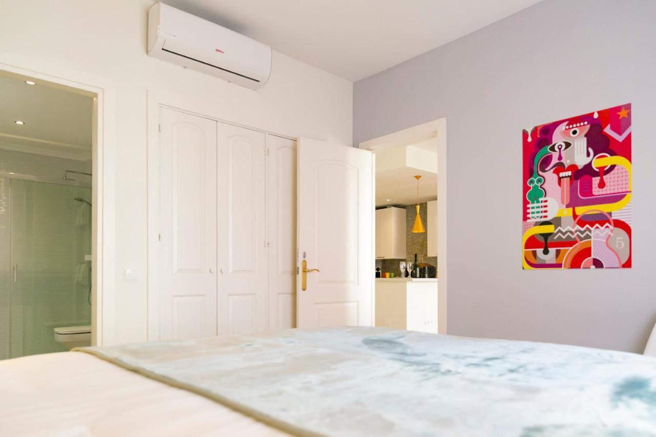 Agua V & Seasonal Pool By Ele Apartments Malaga Ngoại thất bức ảnh